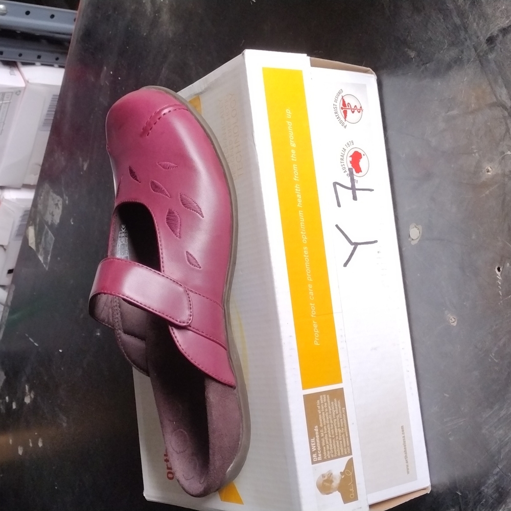 Women's shoes
